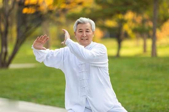 50岁男子每天两斤酒