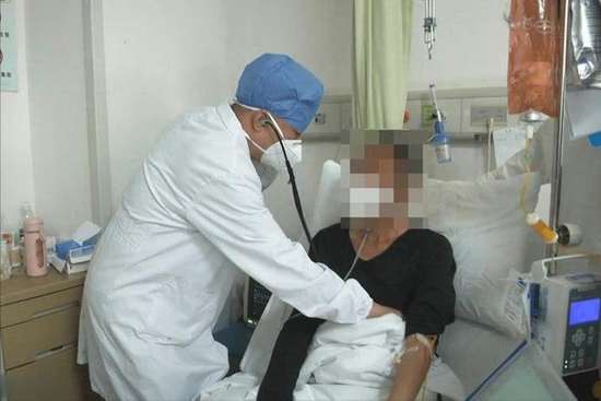 医生出门习惯带口罩