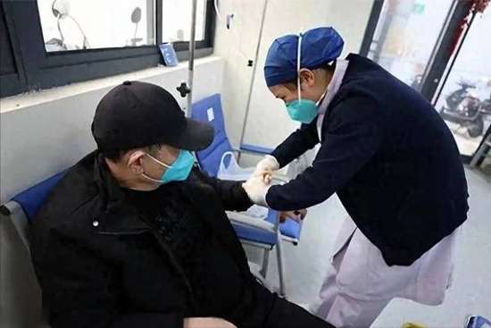 千万别花穷男人的钱忠告