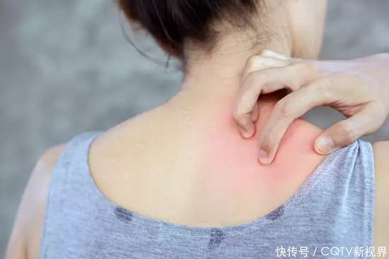 背中间酸胀心脏猝死