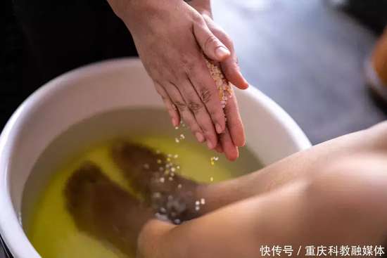 热水泡脚到底是养生还是伤身
