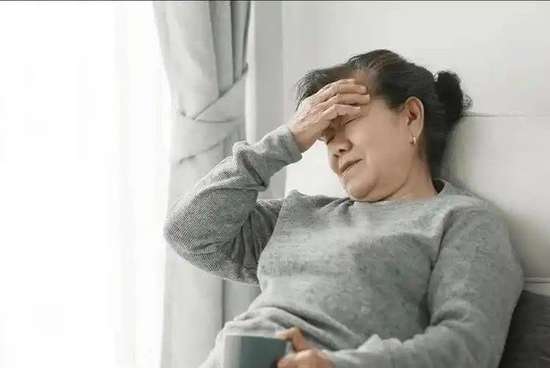 经常散步能降血脂吗