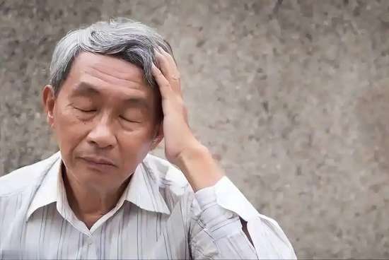 研究吃鱼能防脑中风