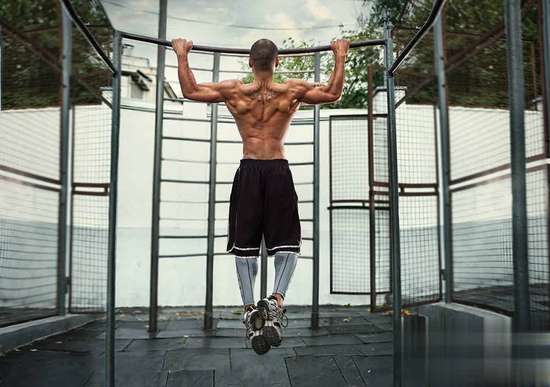 握力对运动表现有帮助吗