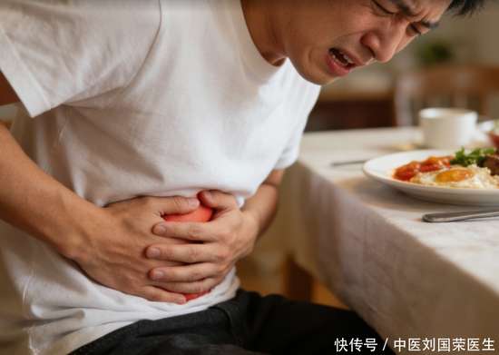 胃溃疡一阵一阵的痛是怎么回事