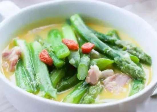 芦笋怎么做好吃又脆又嫩