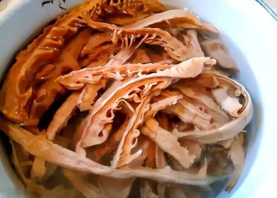 高尿酸能不能吃香菇