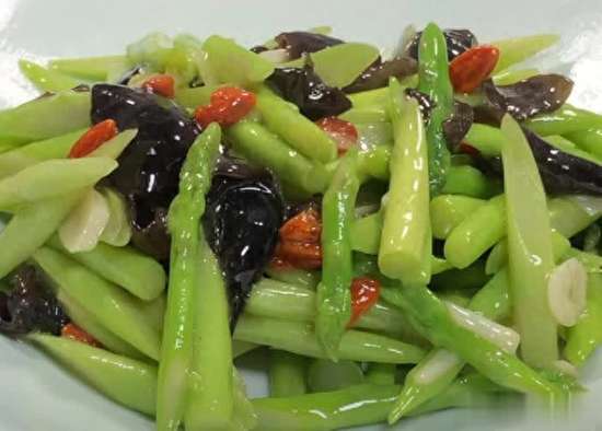 芦笋怎么做好吃又脆又嫩