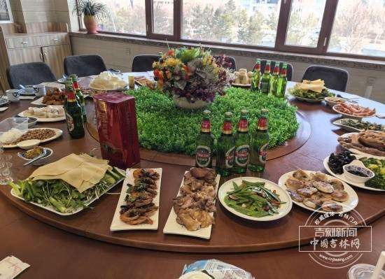 新春走基层年三十