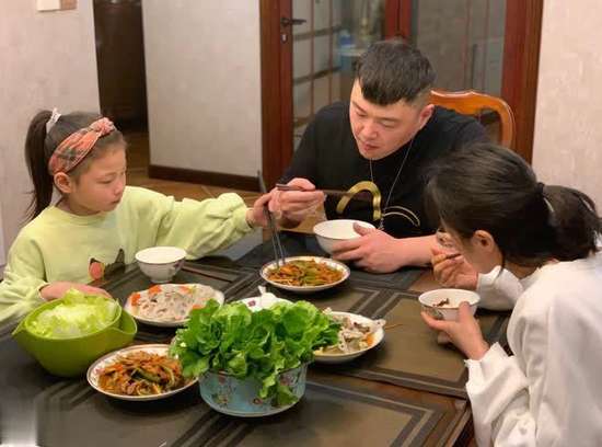 鸡精吃多了肾衰吗