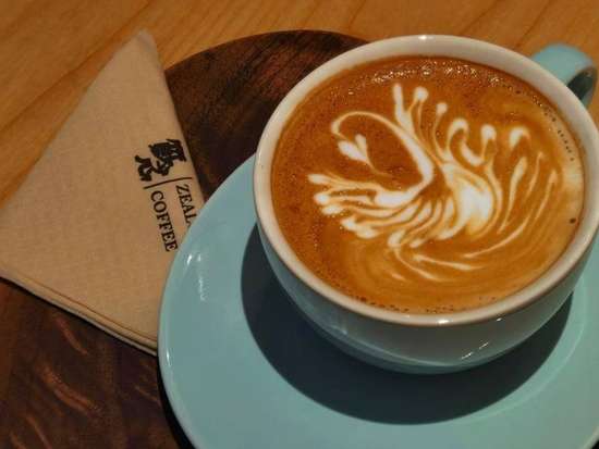 一杯咖啡唤醒一天