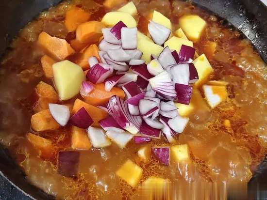 牛腩炖西红柿的家常做法