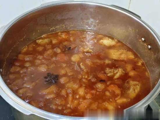 牛腩炖西红柿的家常做法