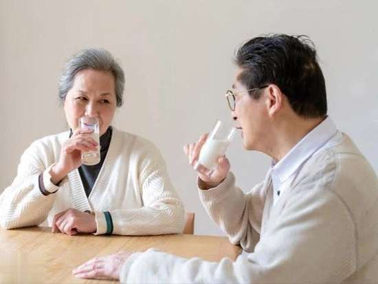 最适合老年人补钙的食物