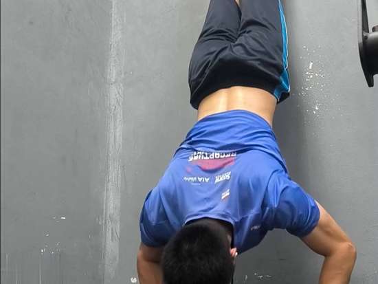 徒手增肌训练计划