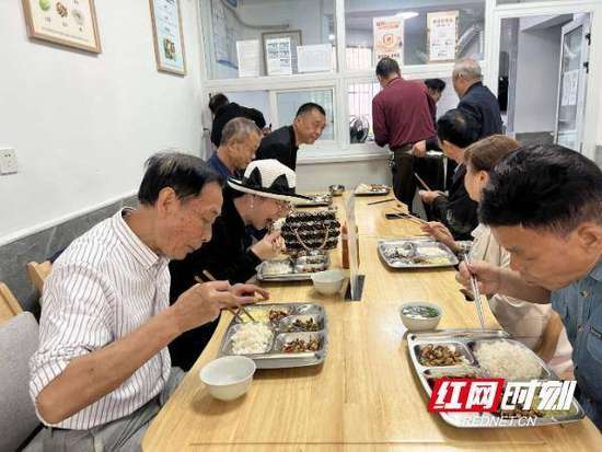 托起稳稳的幸福最近视频