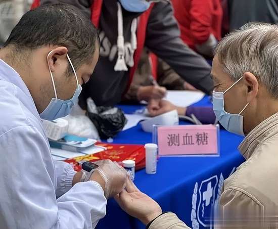 糖尿病人半夜2.3点醒是什么原因