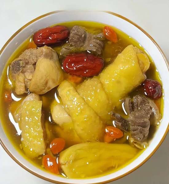 北风呼啸寒气浓