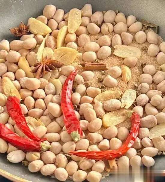 餐桌小怎么变大