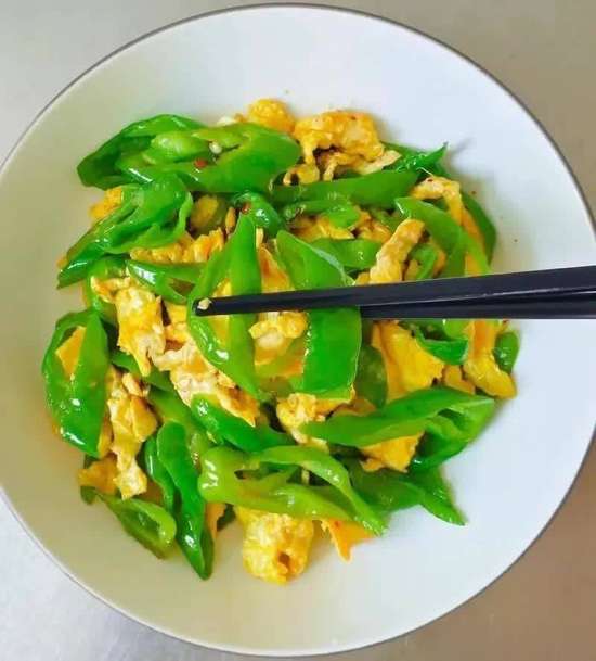 冬天皮肤干燥吃啥润燥