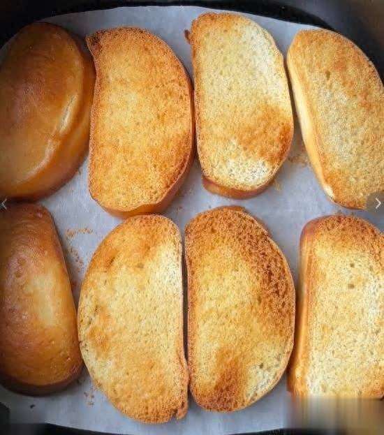 烤馒头片对胃有好处吗