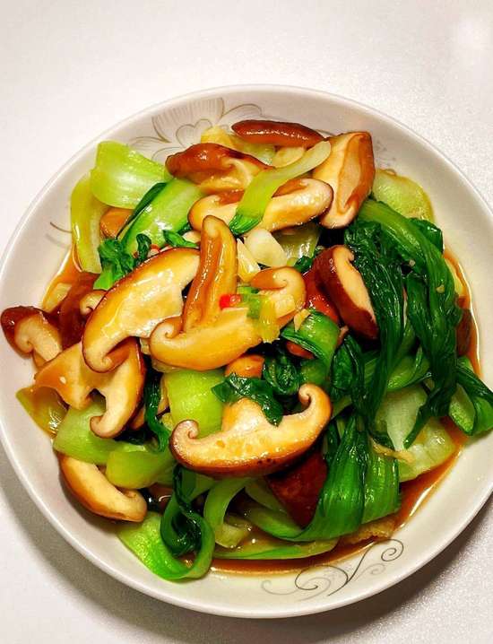 建议中老年人夏天少吃大鱼大肉