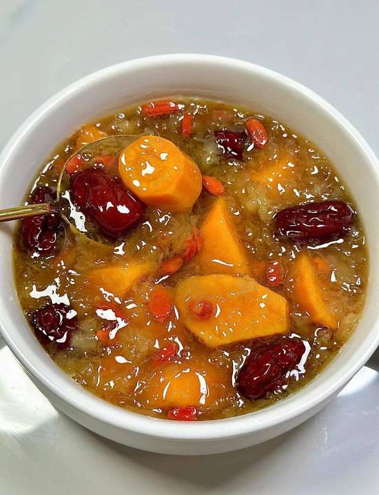 银耳汤止咳润肺的家常做法