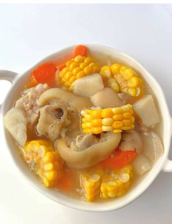 人老先老腿的下一句是什么