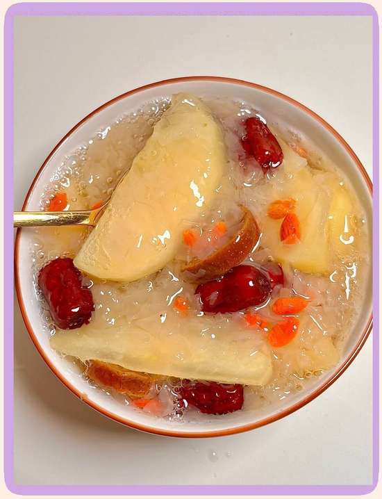 银耳汤止咳润肺的家常做法