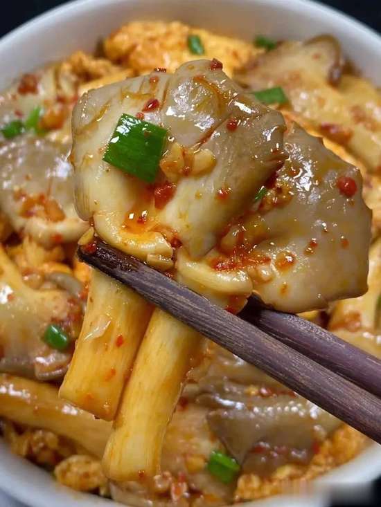 平菇鸡蛋的家常做法