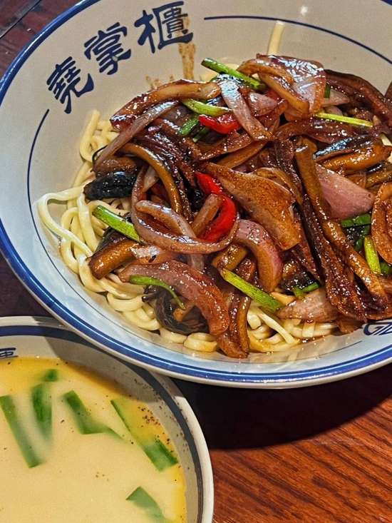 当00后掌管年夜饭