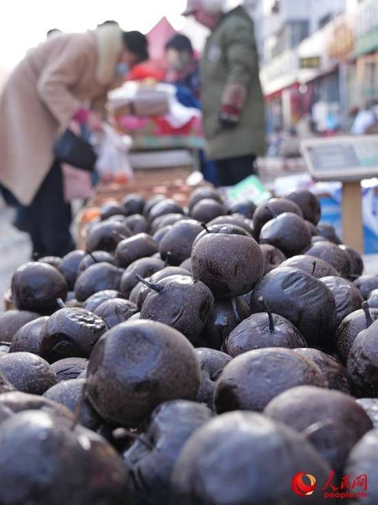 新春走基层赶大集