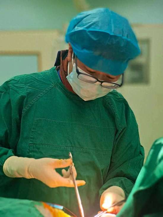 老人心跳慢四十几下