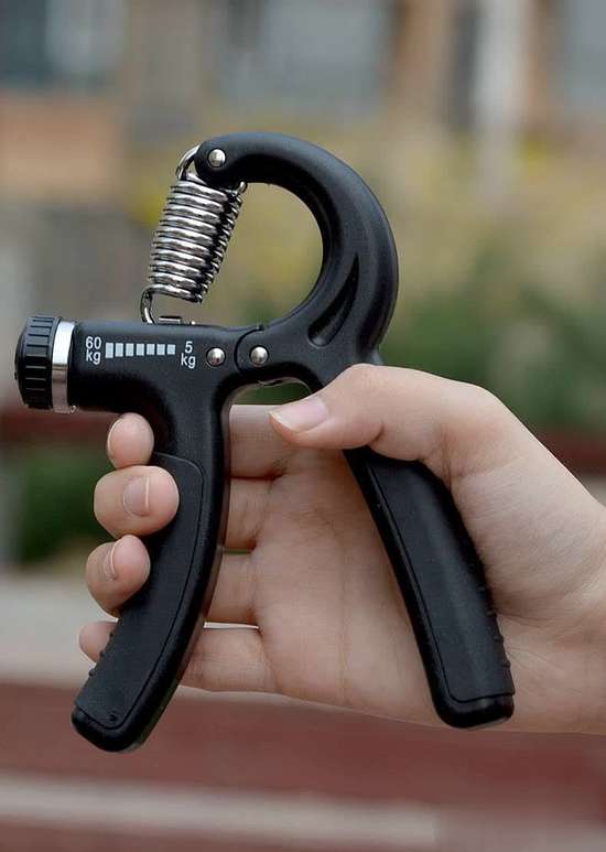 握力对运动表现有帮助吗