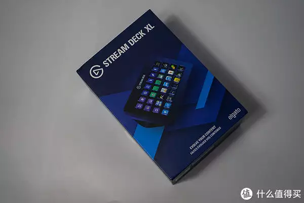 桌面控制台鸟枪换炮——Elgato Stream Deck XL 32键LCD可视化直播导播切换台宏按键可编程快捷键盘开箱北京时间10月18日下午，中国央视主持人劳春燕的最新消息传来