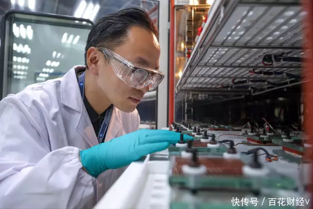 美承诺补贴40亿!为啥向中国示好?中国电池巨头用钱做最强回应《不再沉默》第21集:妻子觉醒,挣脱婚姻枷锁 美承诺补贴40亿!为啥向中国示好?中国电池巨头用钱做最强回应《不再沉默》第21集:妻子觉醒,挣脱婚姻枷锁