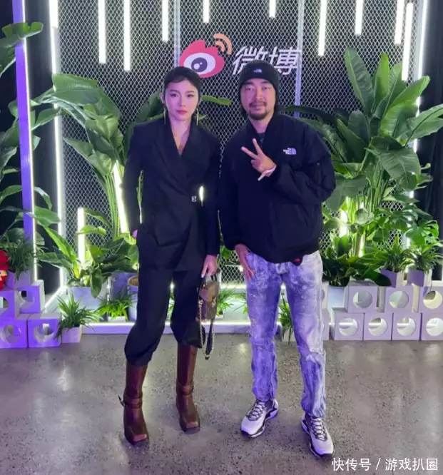 吴艳妮公开亮相,大秀时尚穿搭,气场不逊明星,与徐静雨梦幻同框航天员王亚平有多重要?享国家二级警卫待遇,食物未检验不能食用