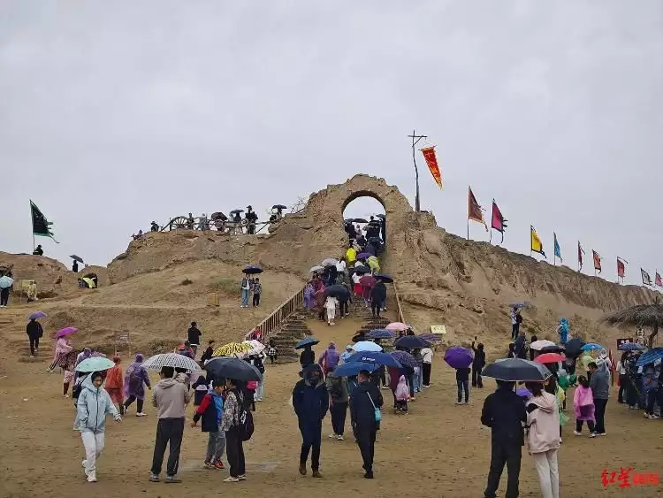 “辣糊糊申请出战”背后：当“泼天富贵”来临时，银川接得住吗?参加自助游意外坠亡，组织者被判担责不冤 | 新京报快评-第5张图片-特色小吃