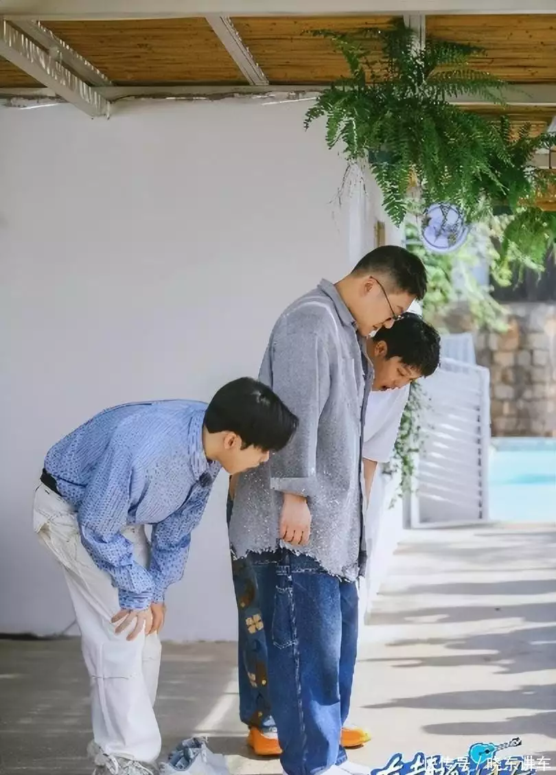 综艺《友趣的日子》热播：陈粒和焦迈奇上演“唱作人的老友记”