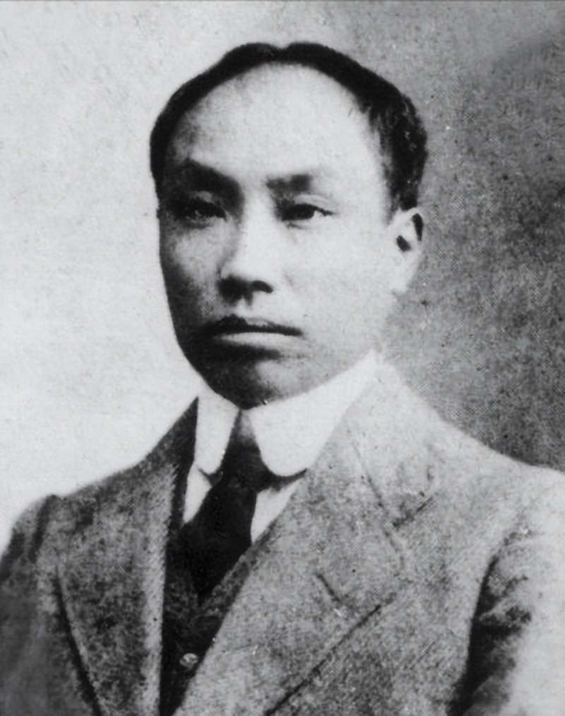 刘仁静投靠国民党，建国后认识到错误，最后却死于一场意外车祸_【快资讯】