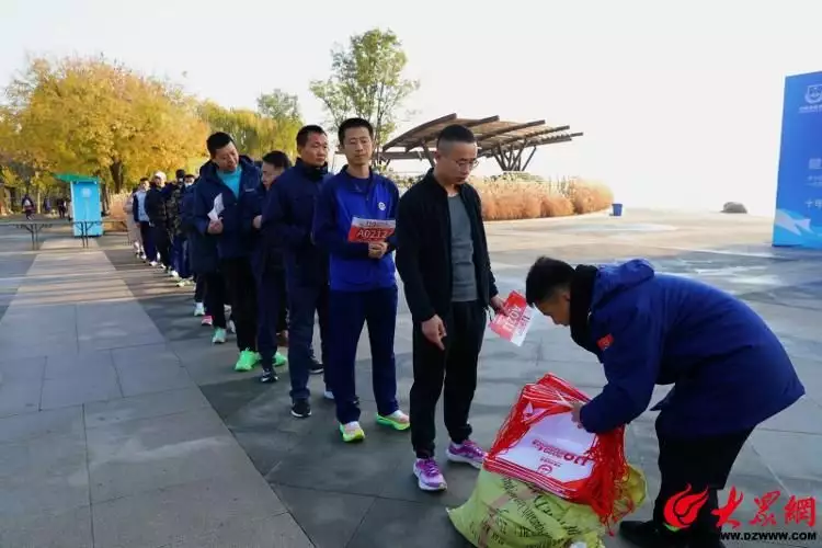 和“蓝朋友”一起奔跑！15部校园剧学霸男主们，杨洋陈飞宇计算机大神，你还知道哪些？（kg是什么单位）