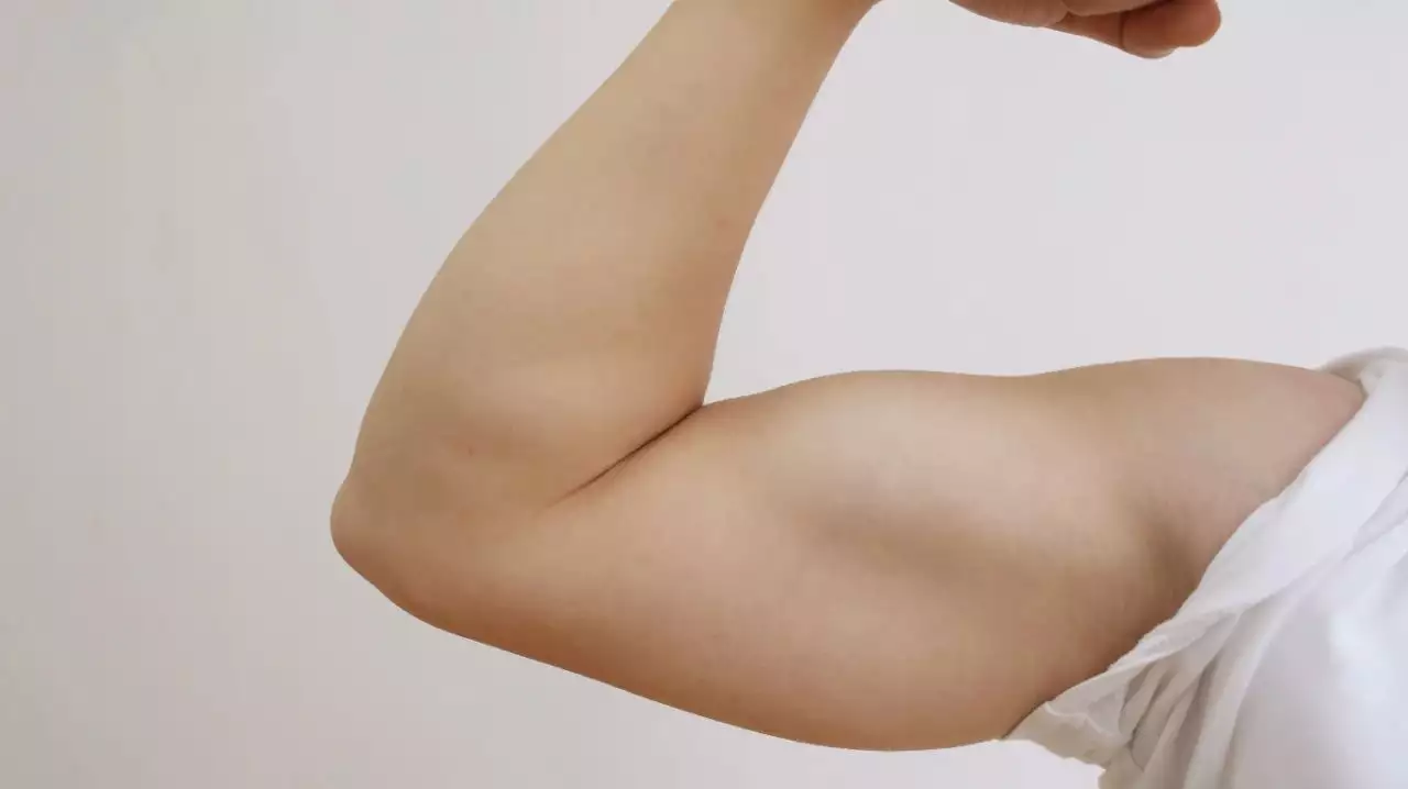 为何有人喝水都长肉,有人却怎么都吃不胖?关键在基础代谢妲己睡前有个坏习惯,让商纣王很痴迷,现在的女孩却不敢模仿1 为何有人喝水都长肉,有人却怎么都吃不胖?关键在基础代谢妲己睡前有个坏习惯,让商纣王很痴迷,现在的女孩却不敢模仿