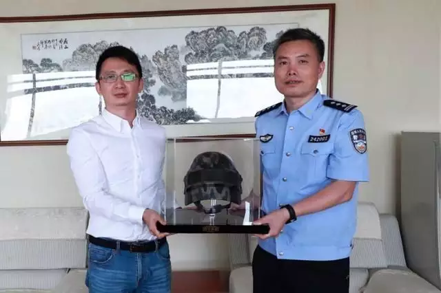 和平精英下载_和平精英_和平精英ios外挂qq群_什么外挂好用和平精英