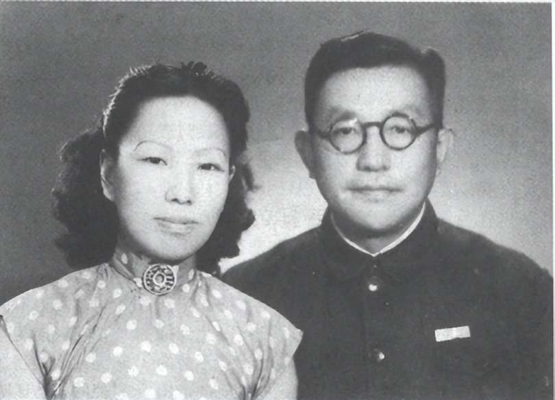 刘仁静投靠国民党，建国后认识到错误，最后却死于一场意外车祸_【快资讯】