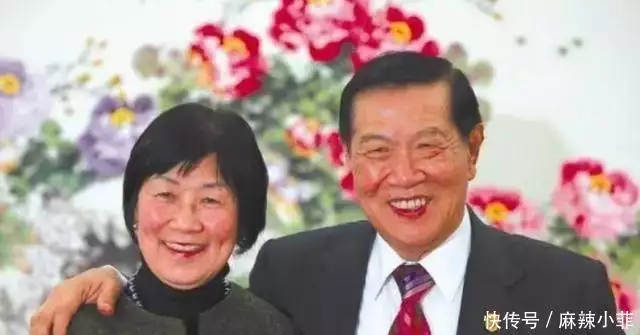 发妻去世16个月,80岁华人神探李昌钰,再娶62岁扬州女富商不会自污的战神白起,终究死于王权和将权的争斗之中 发妻去世16个月,80岁华人神探李昌钰,再娶62岁扬州女富商不会自污的战神白起,终究死于王权和将权的争斗之中