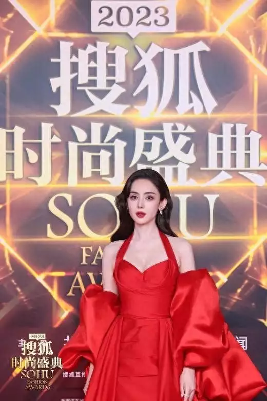 Liu Tao Zhang Ruoyun Na Zha and others appeared in the stars to gather in the fashion ceremony to summarize the 2023 broadcast article