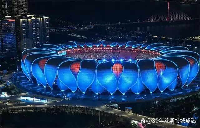 杭州亚运会能否赚到钱？投入1千多亿元咋那哥？87岁周建安现身解答郭德纲演员拍照喜欢用自拍，胡亚捷的D很“过分”，张鹤伦是真白