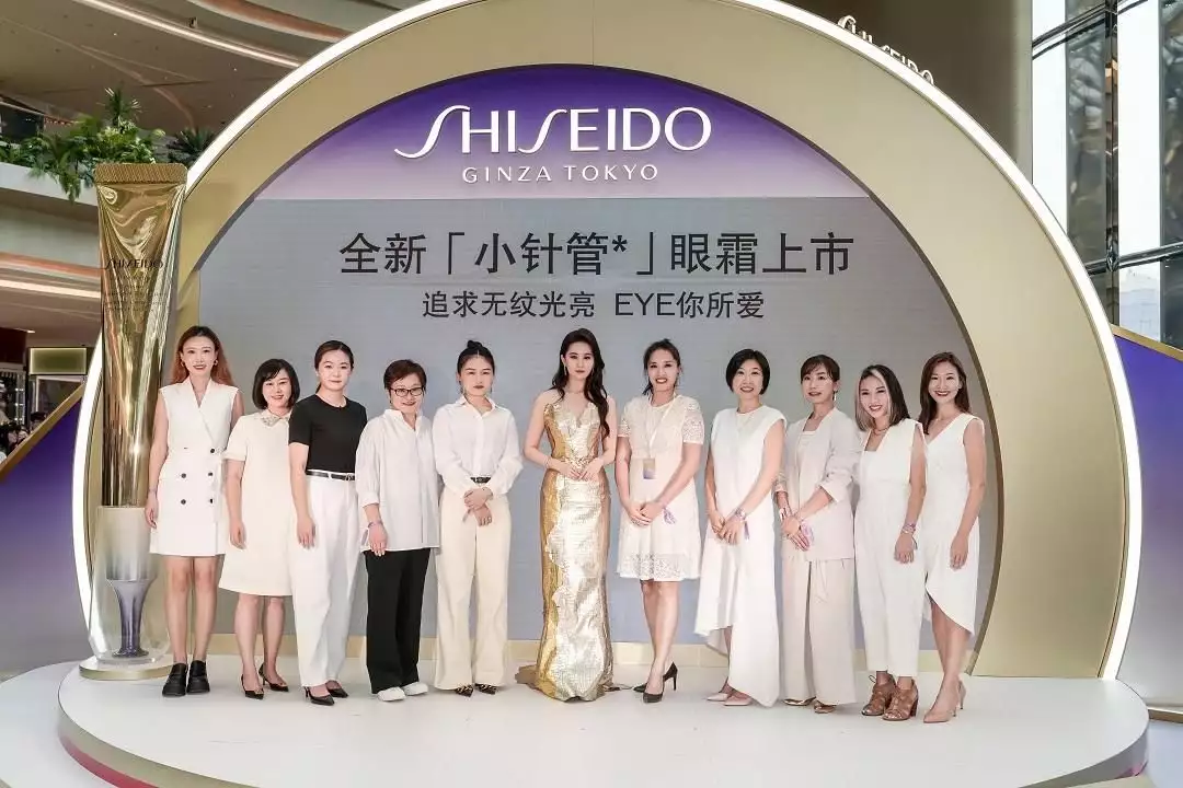 刘亦菲亮相三亚与资生堂第三代｢小针管｣眼霜探寻无纹亮眸新篇章18岁黄渤忍了，18岁鹿晗也忍了，看到18岁雷佳音我忍不了了(图2)