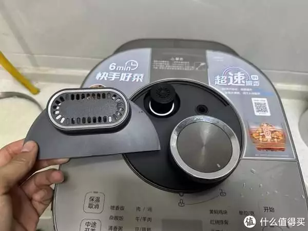 电饭煲和电饭锅哪个更实用?（电饭煲和电饭锅哪个更好）