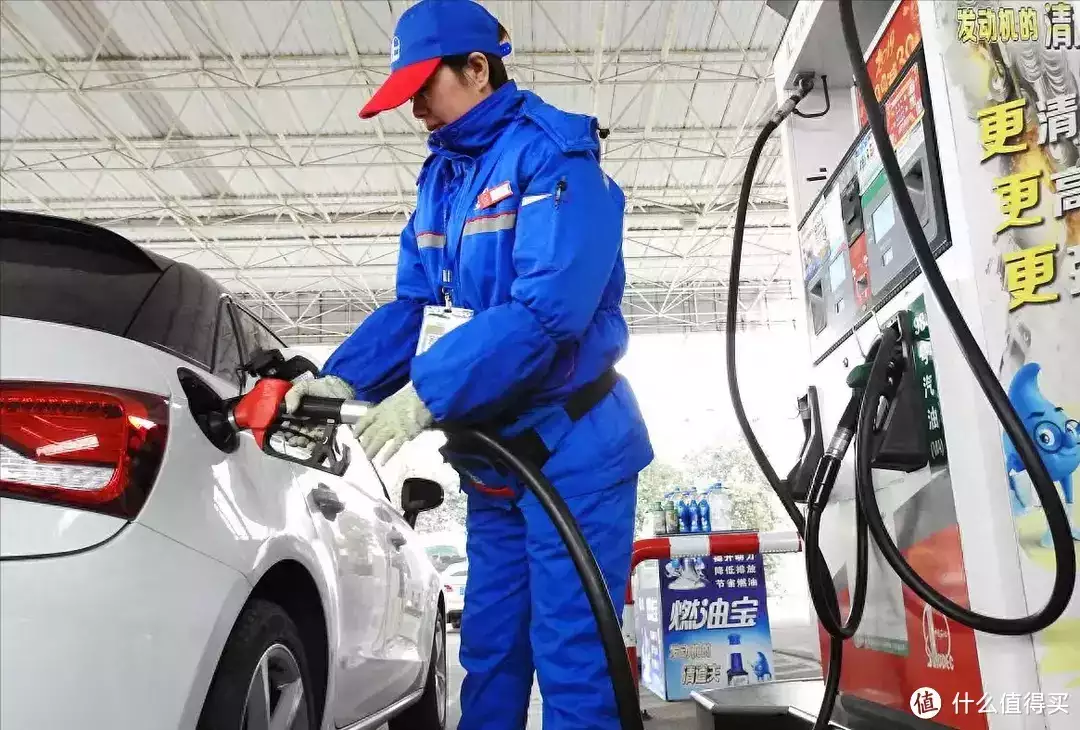 油价调整，原油变化率-7.49%！11月10日：猪价破7入6，肉鸭走强！终于轮到我簪花了